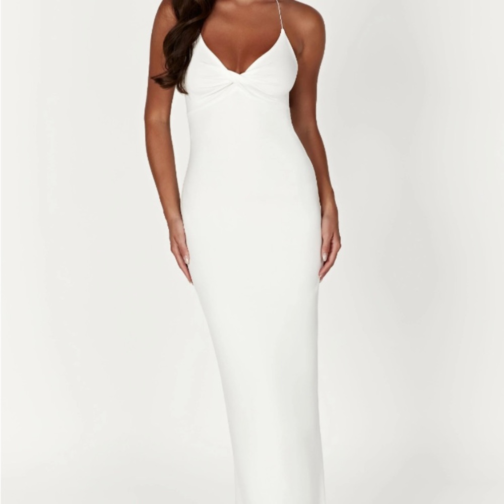 Elegant White Maxi Dress